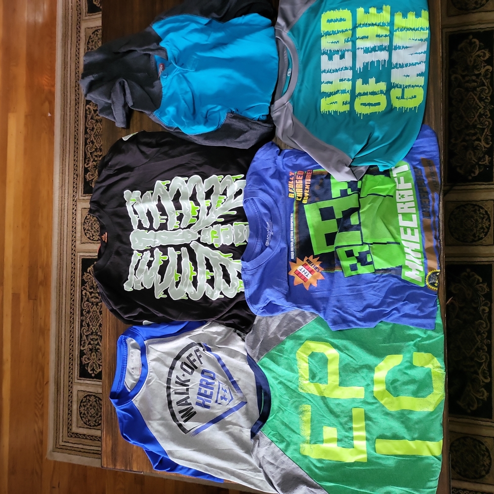 Lot of 6 boys thong sleeve tees. Size 10/12